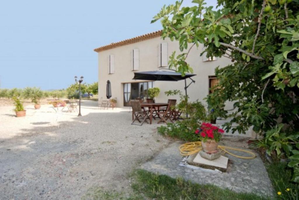 Maison D'Hotes Bastide St Victor A 2,5 Kilometres De Lourmarin Puyvert Номер фото